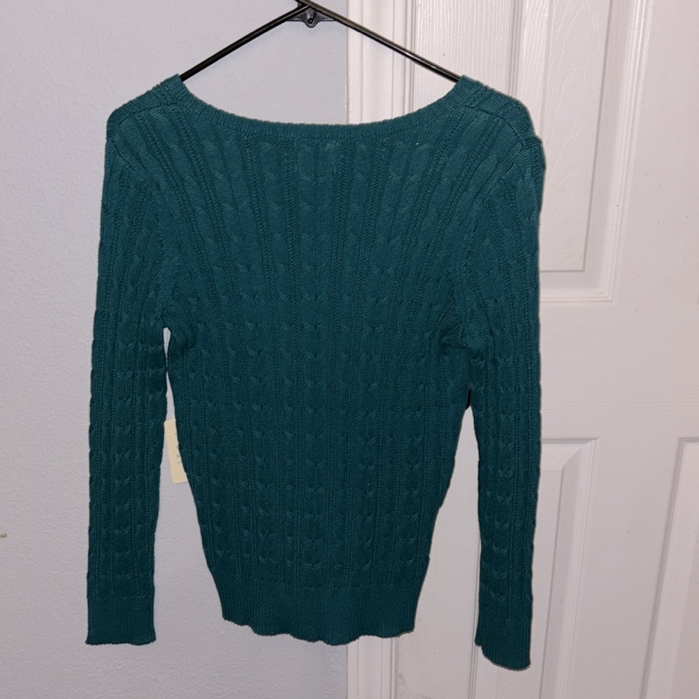 sweater - Picture 2 of 4